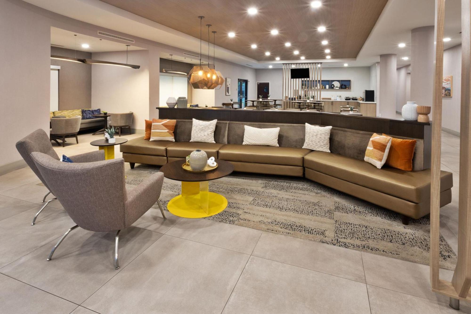 Springhill Suites Birmingham Colonnade Екстериор снимка