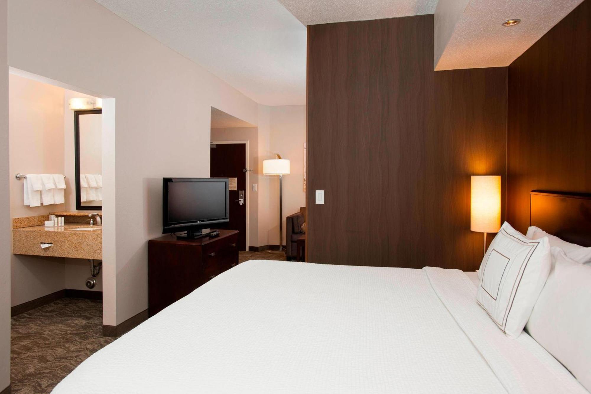 Springhill Suites Birmingham Colonnade Екстериор снимка