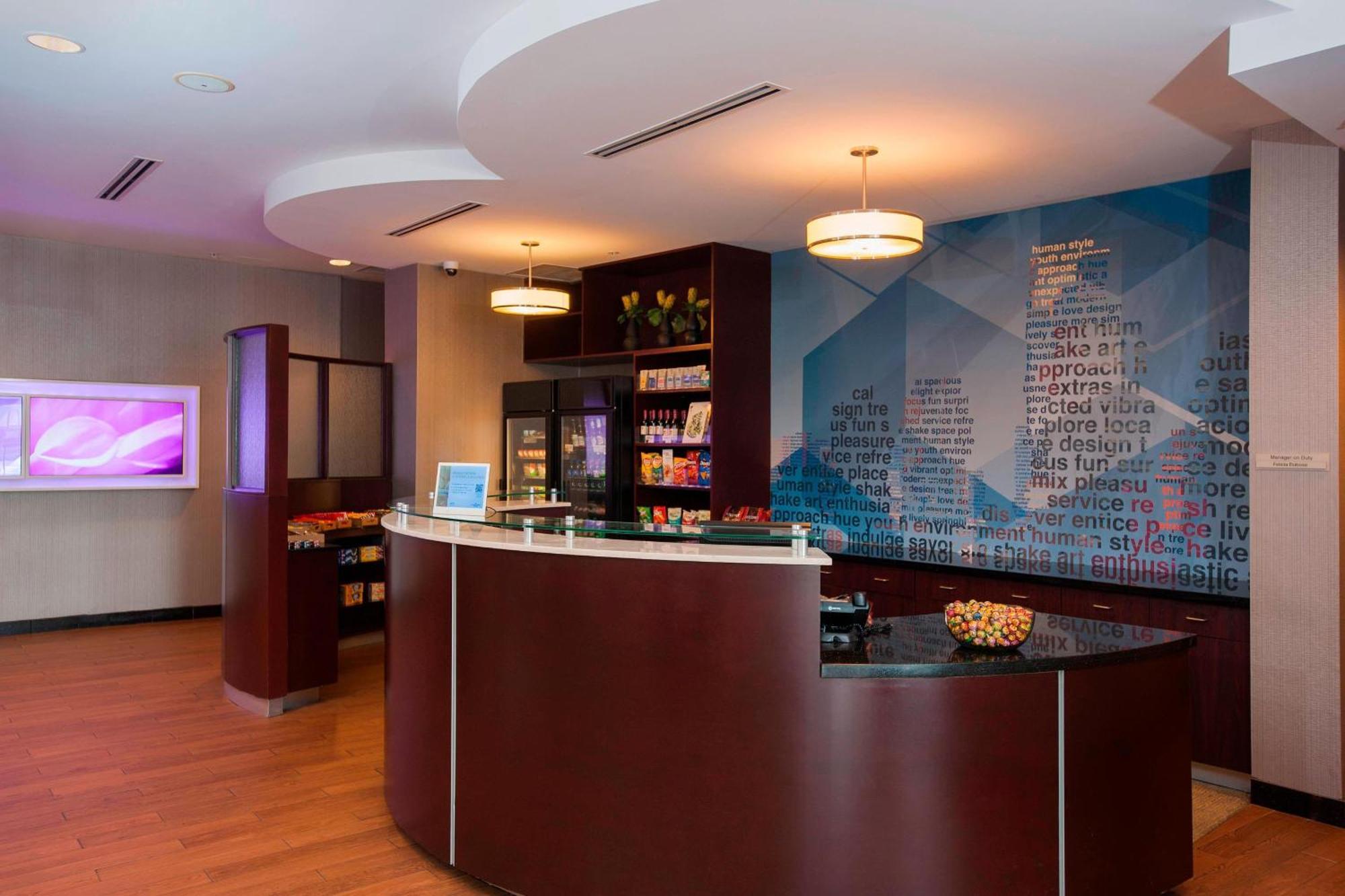 Springhill Suites Birmingham Colonnade Екстериор снимка